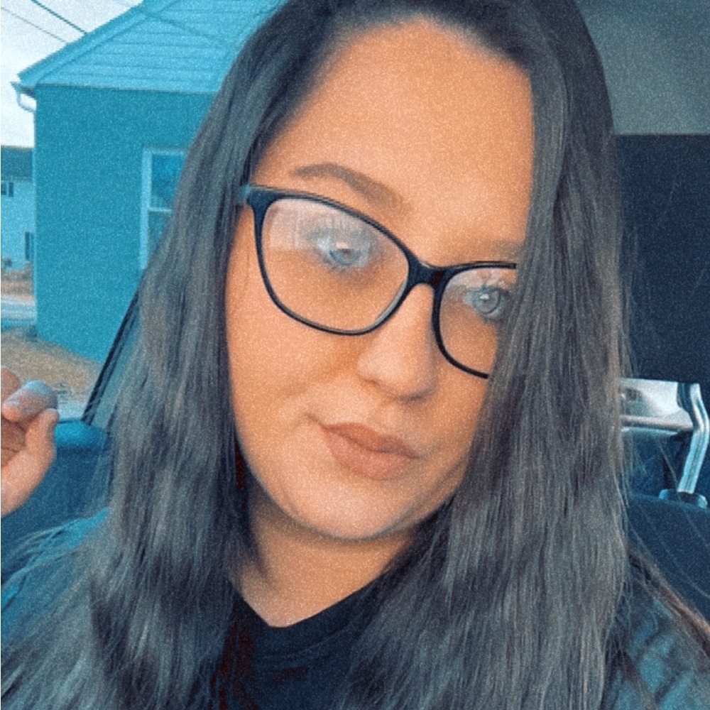 Meet your Posher, Mackenzie